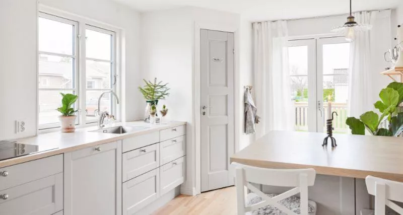 BYGG ETT WALK-IN SKAFFERI