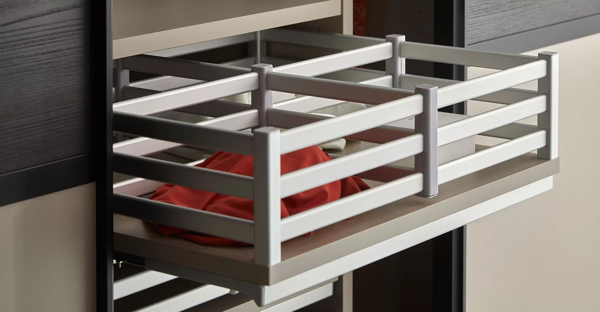 uniQ Skjutdörrsgarderober