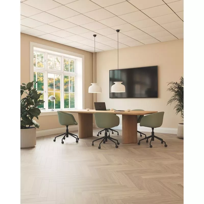 Härdat trägolv fiskben ek