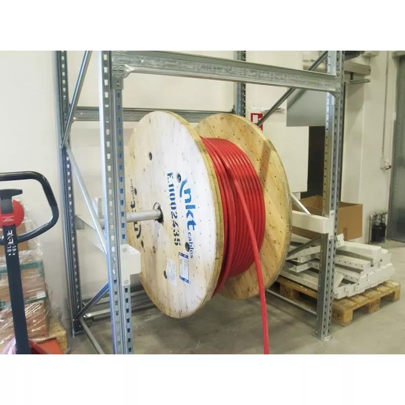 HÅLLARE FÖR KABELTRUMMA