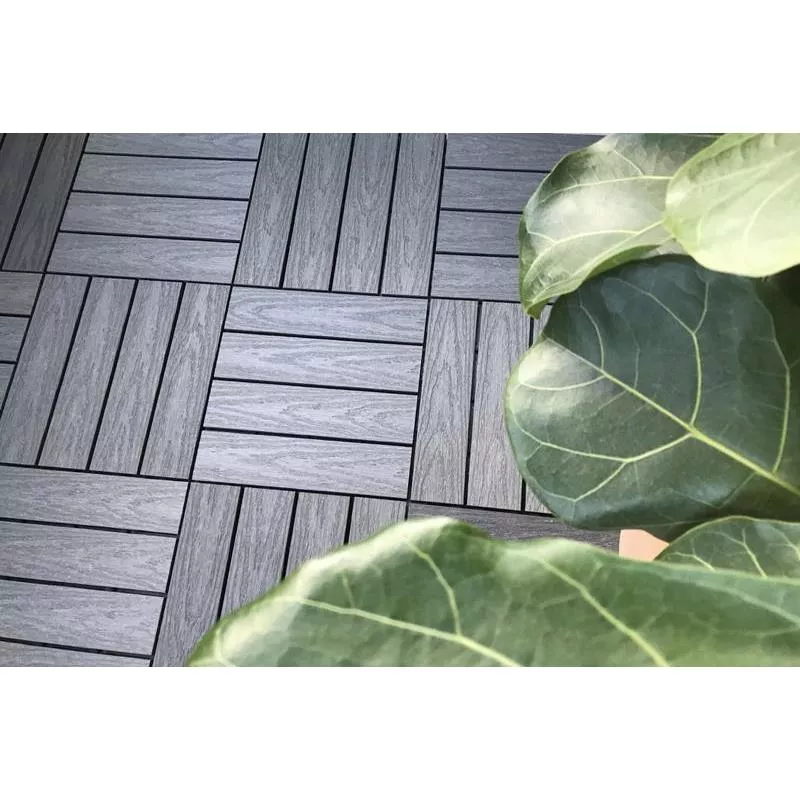 Golvplatta träkomposit