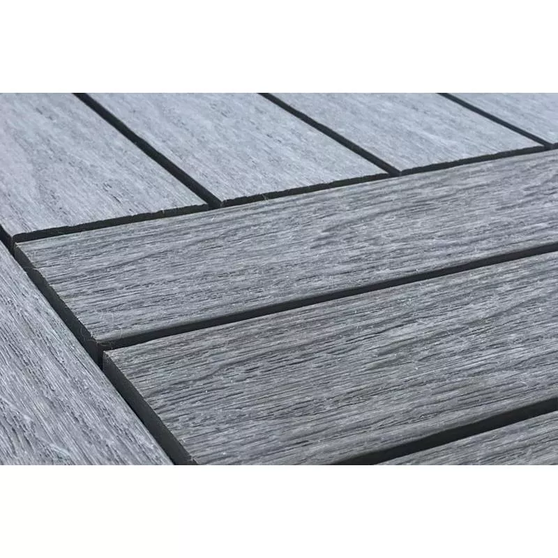 Golvplatta träkomposit