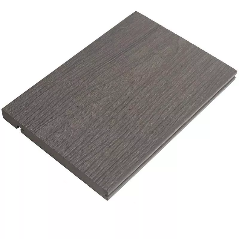 Trall träkomposit kant