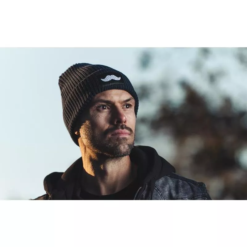 Mössa - Mustaschkampen