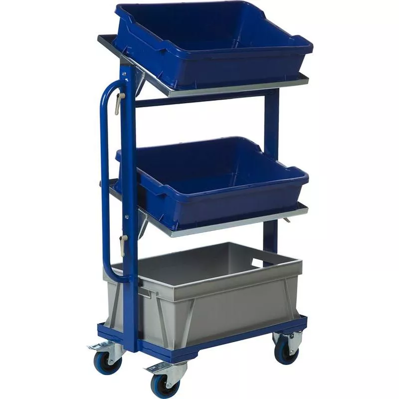 BACKVAGN MED 3 HYLLOR