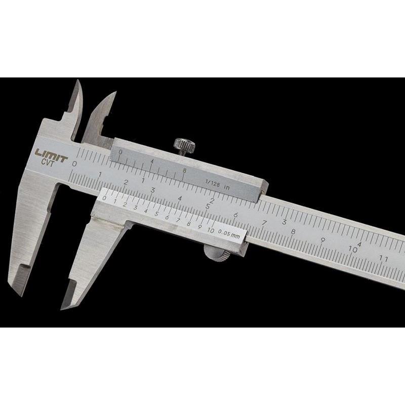 SKJUTMÅTT LÅSSKRUV 150MM