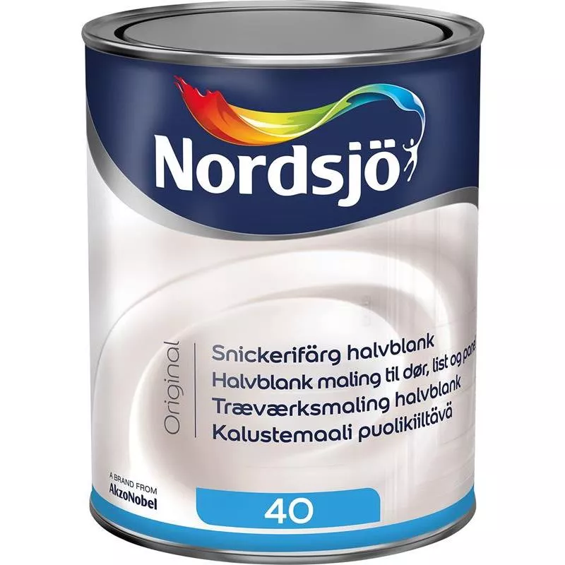 Snickerifärg halvblank
